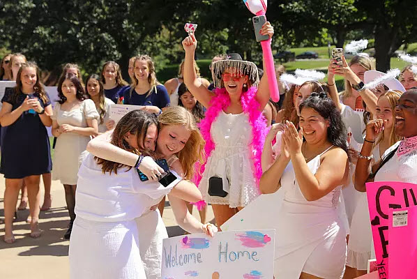 Students enjoying Greek life at Monmouth College